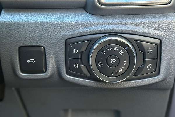 2018 Ford Everest Trend UA