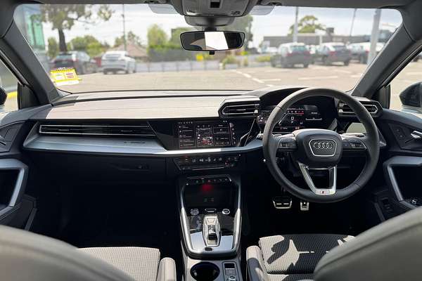2024 Audi A3 35 TFSI S line GY