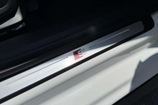2024 Audi A3 35 TFSI S line GY