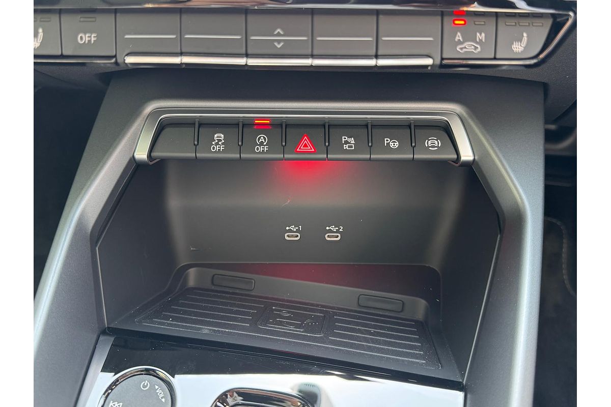 2024 Audi A3 35 TFSI S line GY