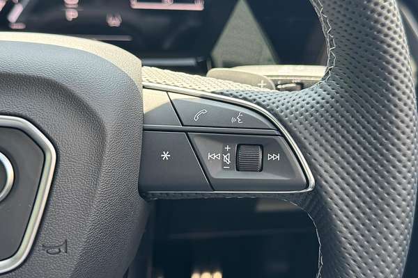 2024 Audi A3 35 TFSI S line GY