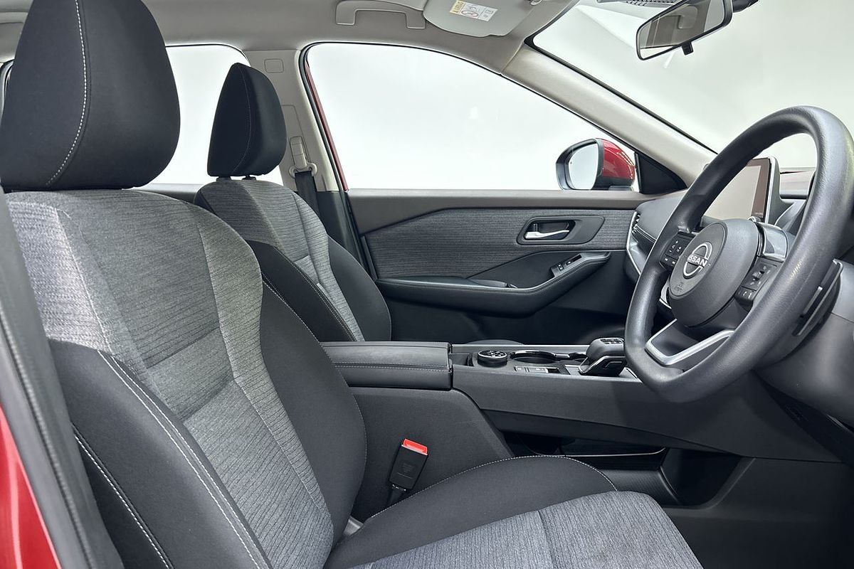 2023 Nissan X-TRAIL ST T33