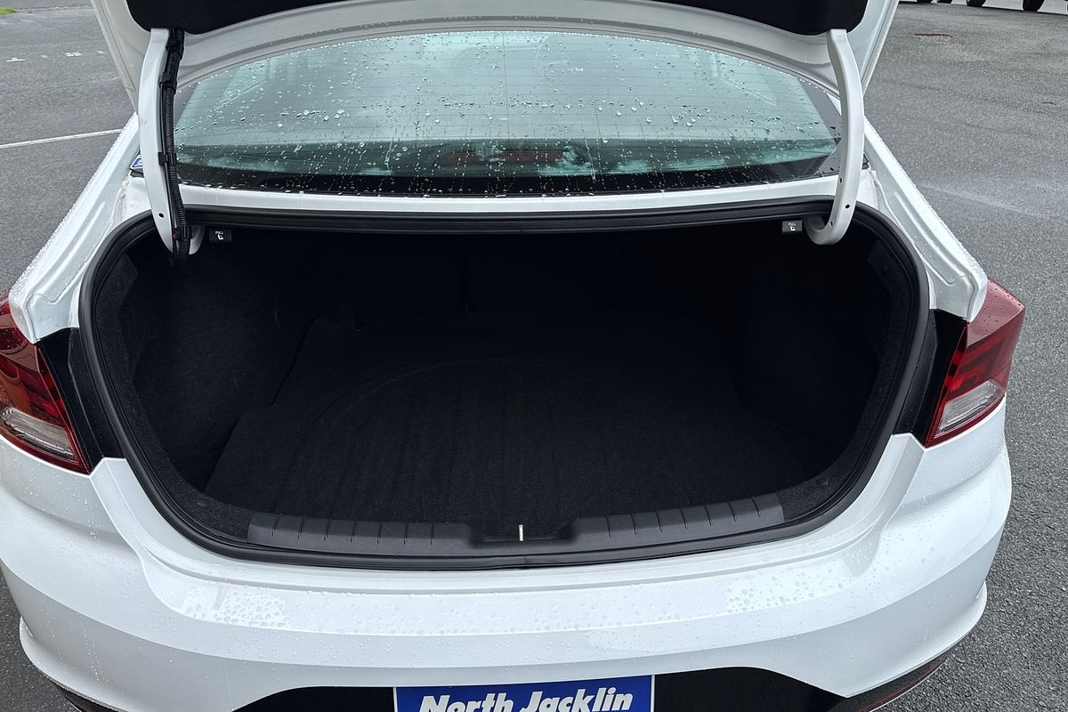 2018 Hyundai Elantra Go AD.2