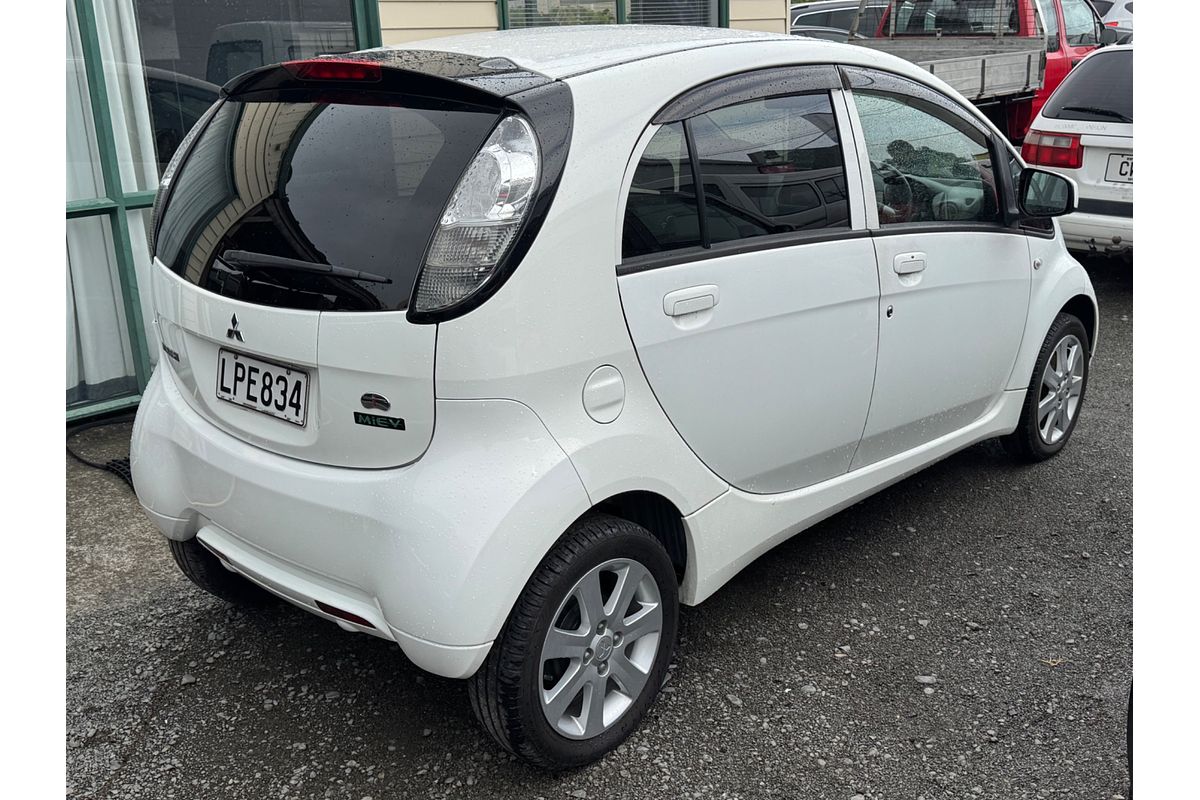 2013 Mitsubishi I-MIEV