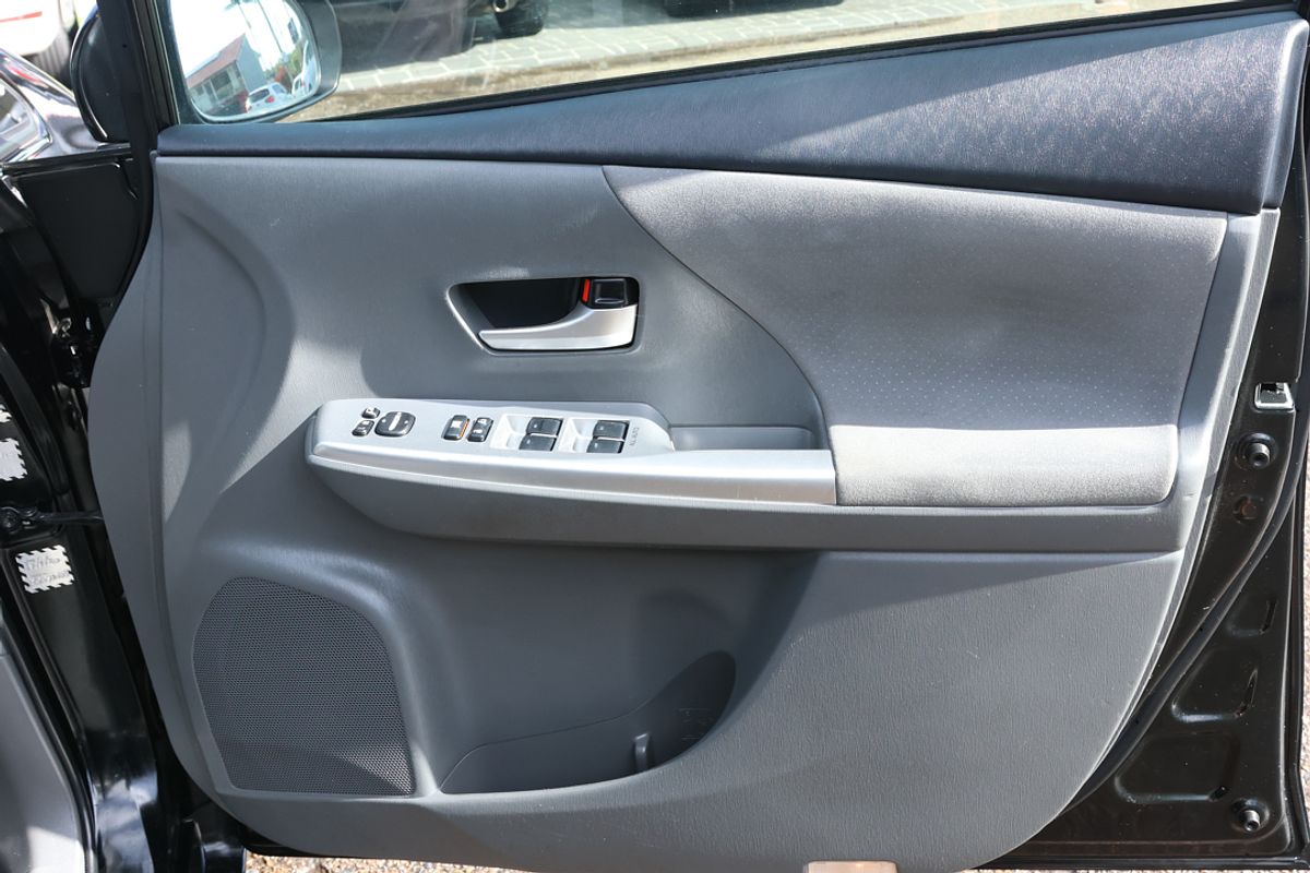 2013 Toyota Prius ZVW30R