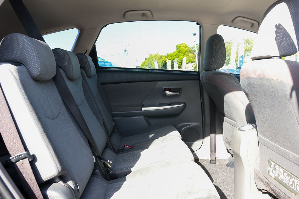2013 Toyota Prius ZVW30R