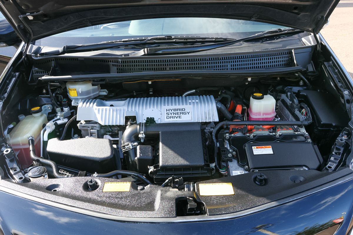 2013 Toyota Prius ZVW30R