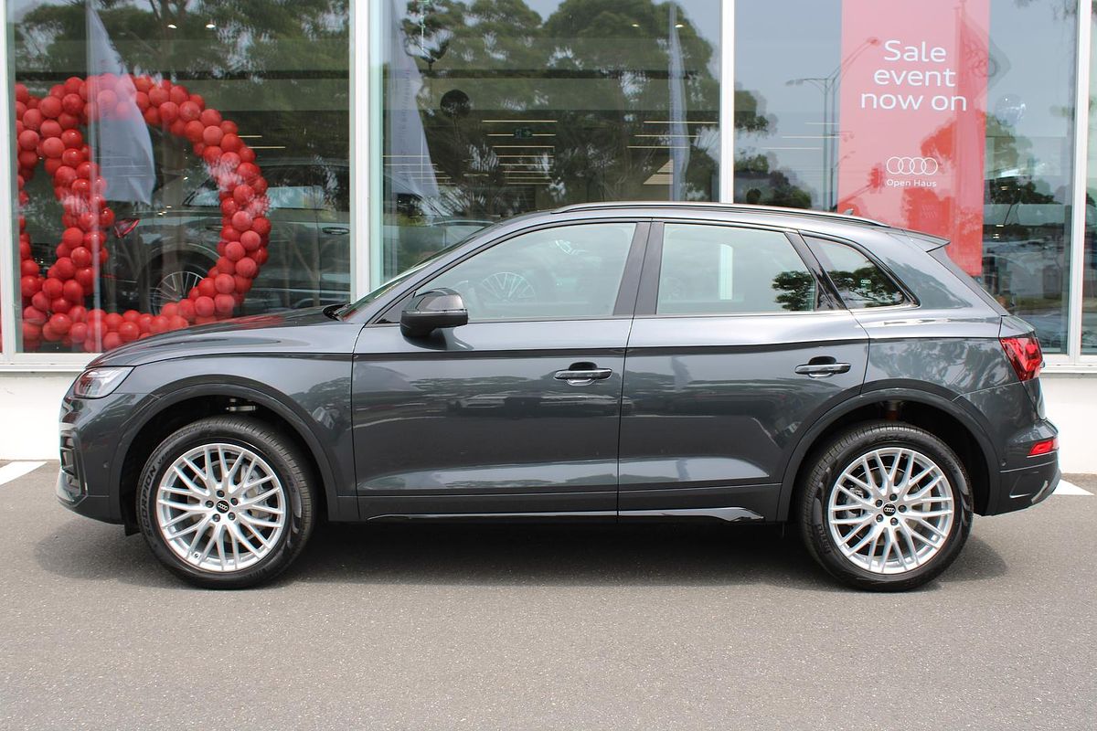 2024 Audi Q5 40 TDI Sport FY