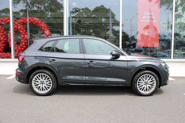 2024 Audi Q5 40 TDI Sport FY