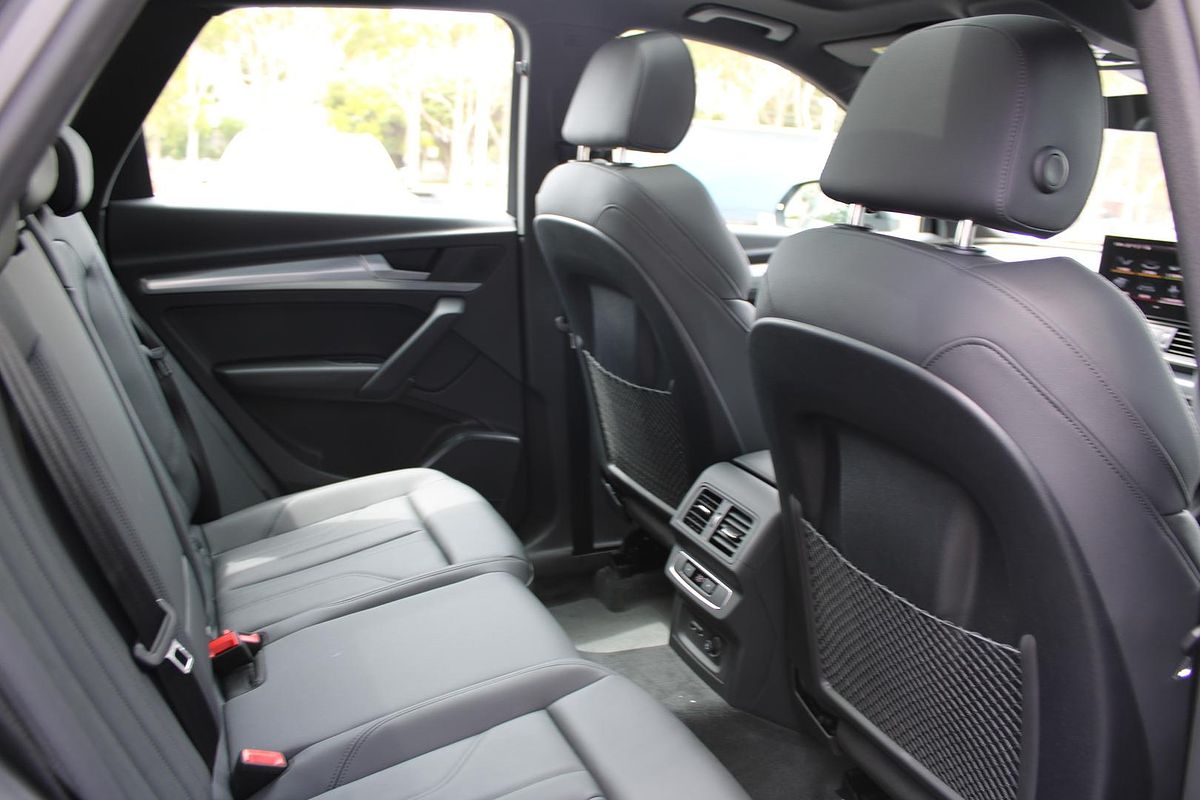 2024 Audi Q5 40 TDI Sport FY