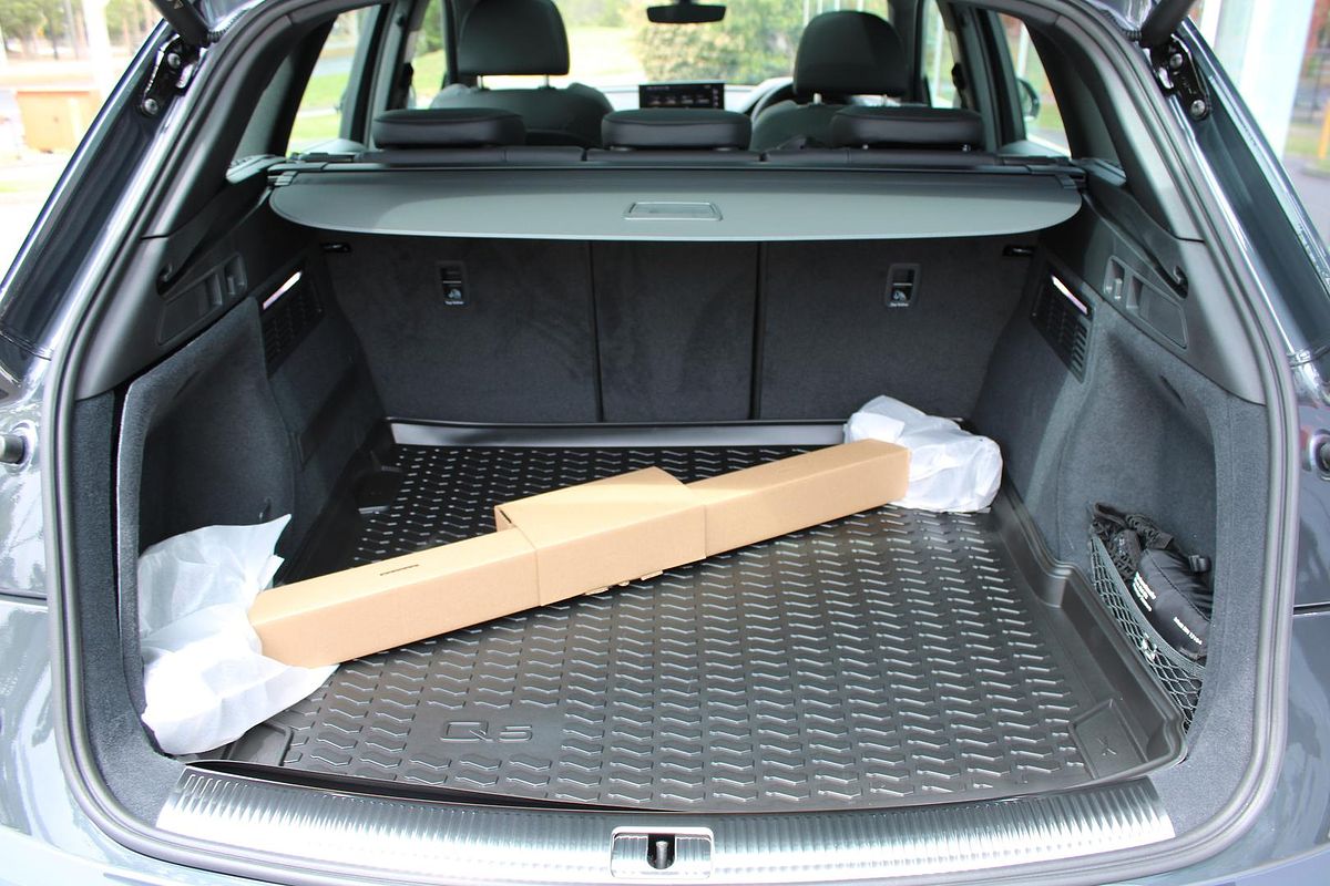2024 Audi Q5 40 TDI Sport FY