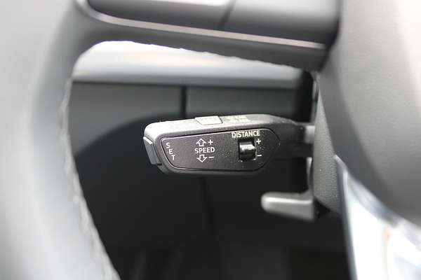 2024 Audi Q5 40 TDI Sport FY