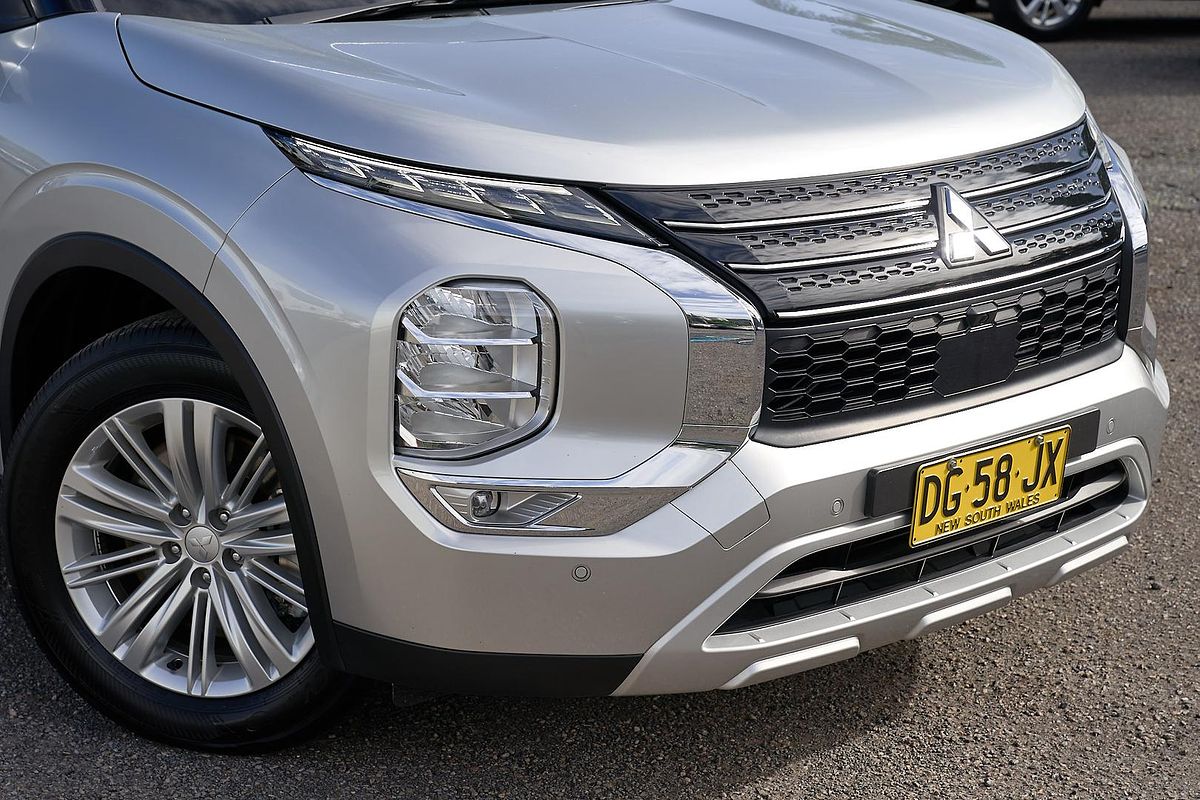 2023 Mitsubishi Outlander LS ZM
