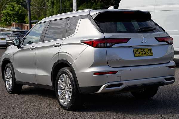 2023 Mitsubishi Outlander LS ZM