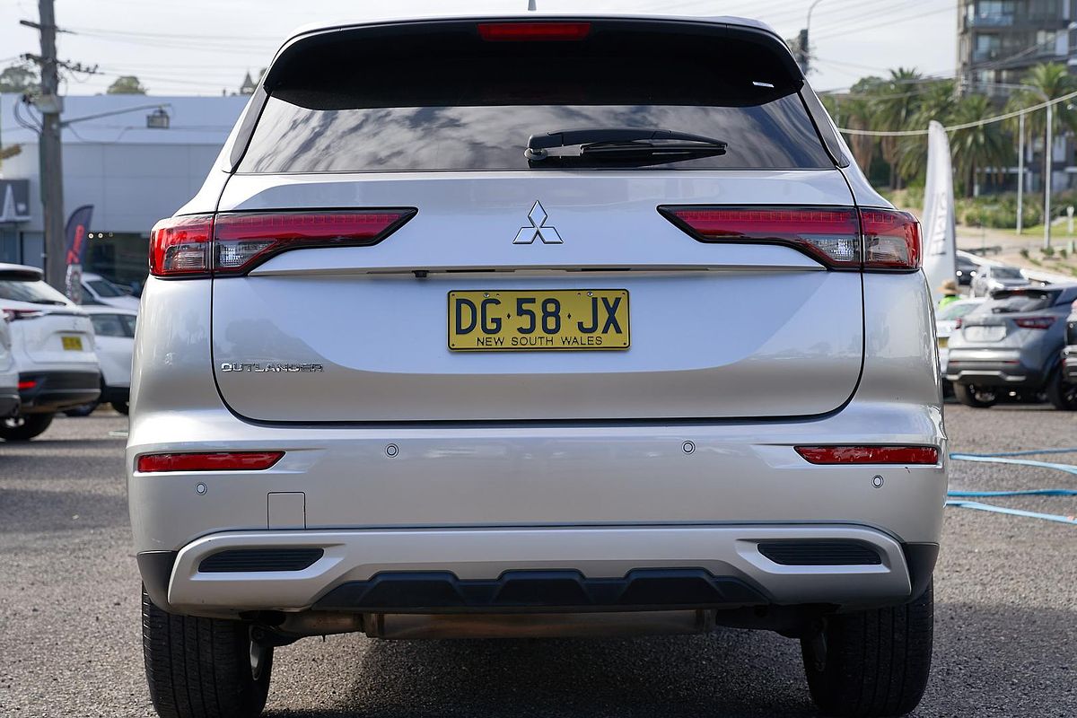 2023 Mitsubishi Outlander LS ZM