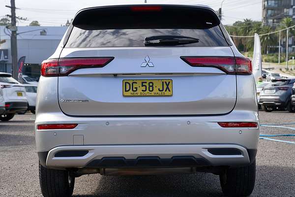 2023 Mitsubishi Outlander LS ZM