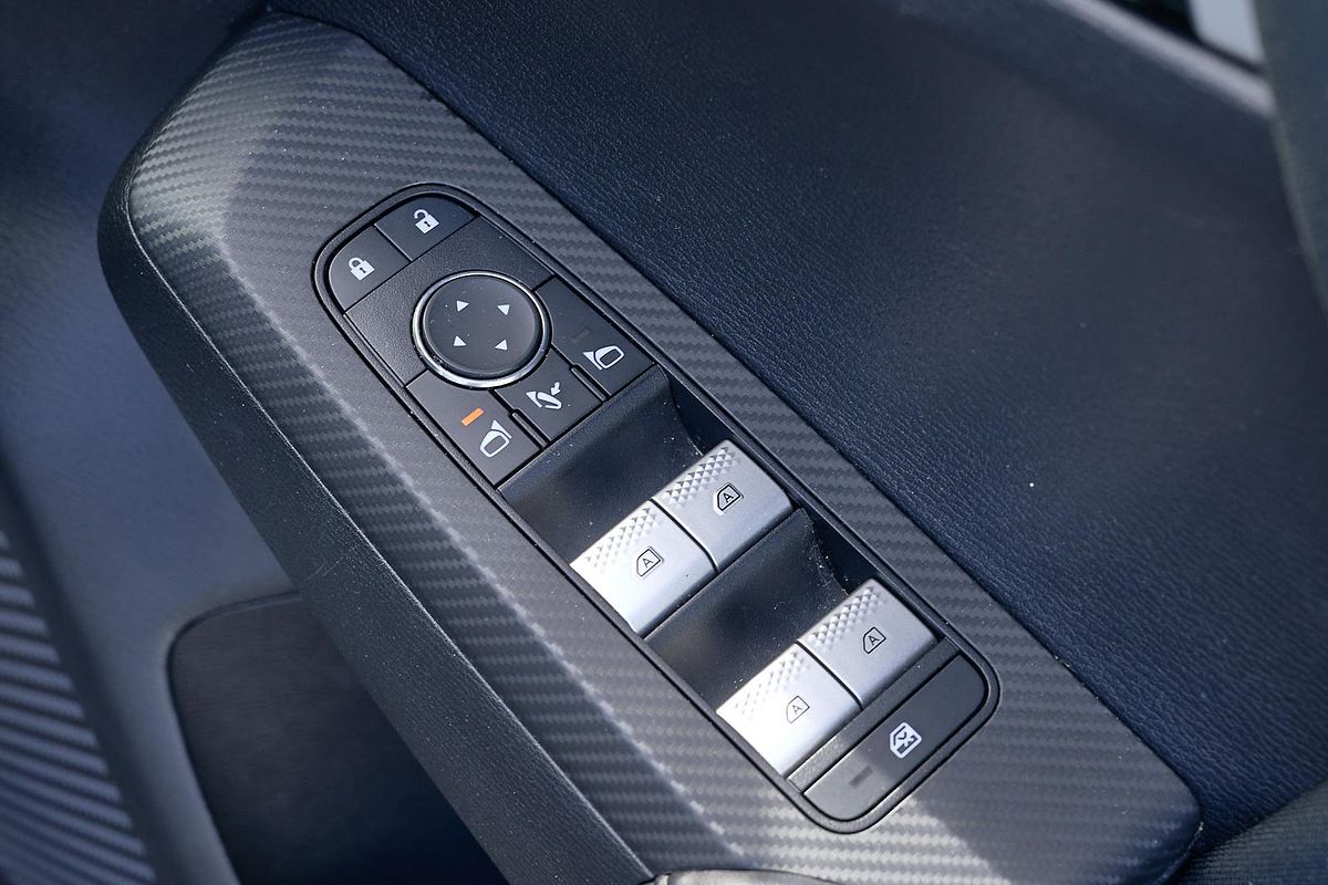2023 Mitsubishi Outlander LS ZM