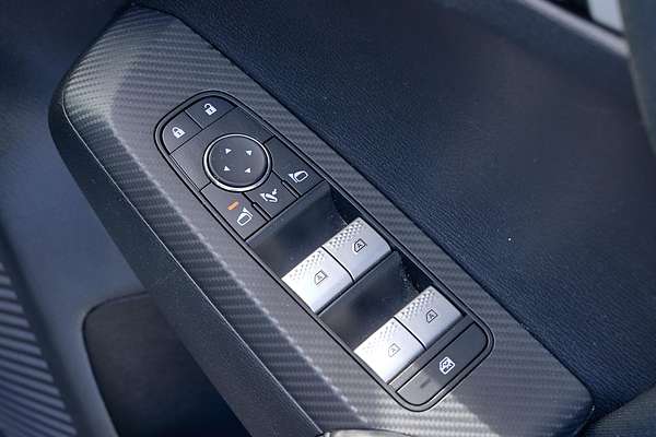 2023 Mitsubishi Outlander LS ZM