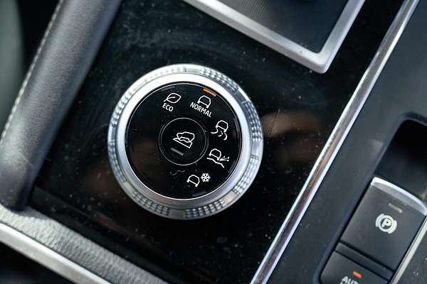2023 Mitsubishi Outlander LS ZM