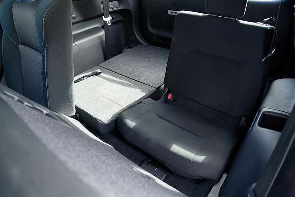 2023 Mitsubishi Outlander LS ZM
