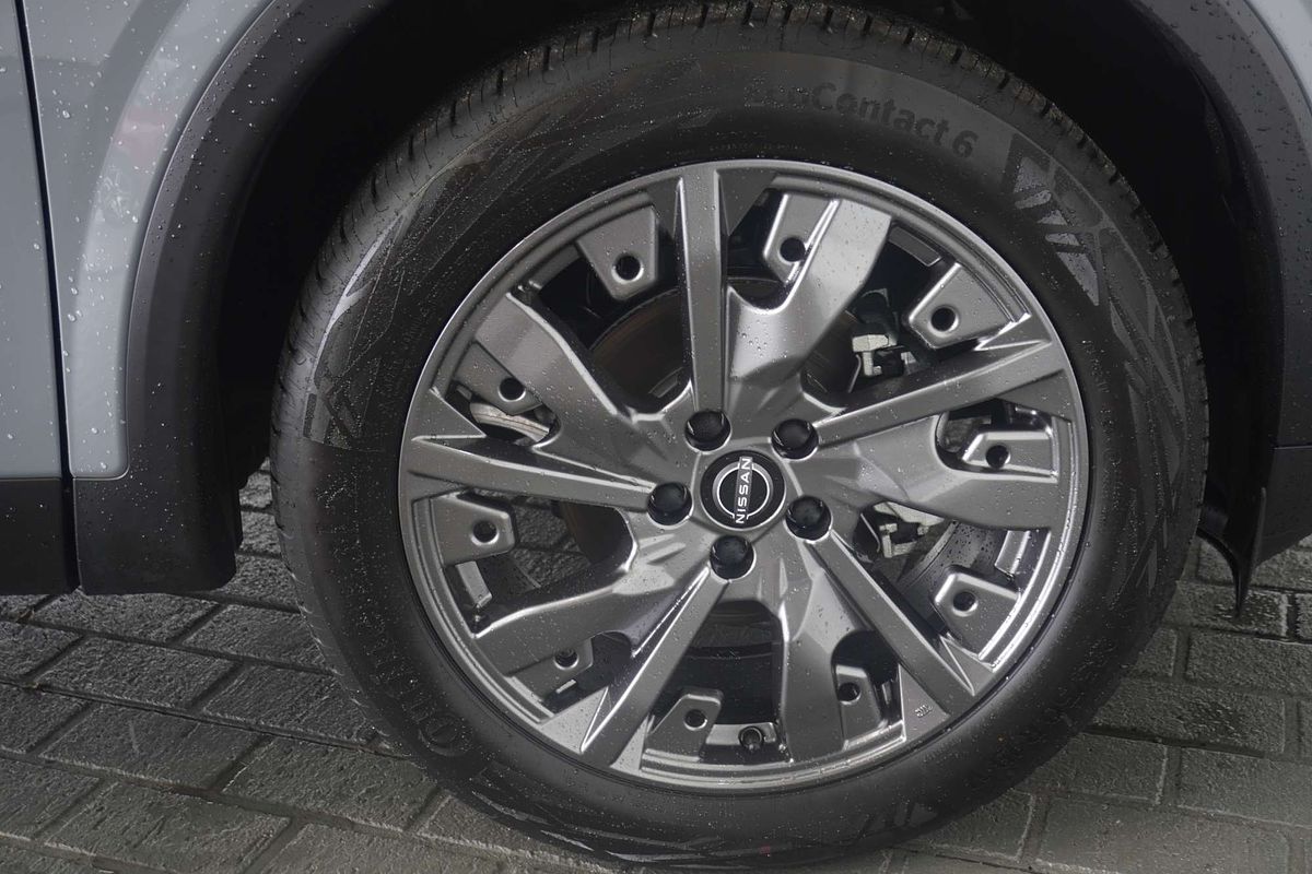 2025 Nissan QASHQAI Ti J12