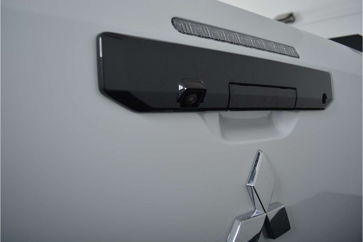 2024 Mitsubishi Triton GSR MV 4X4