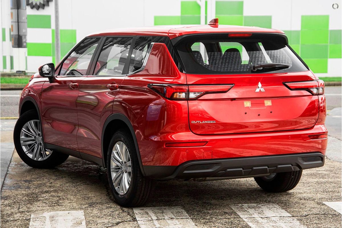 2024 Mitsubishi Outlander ES ZM