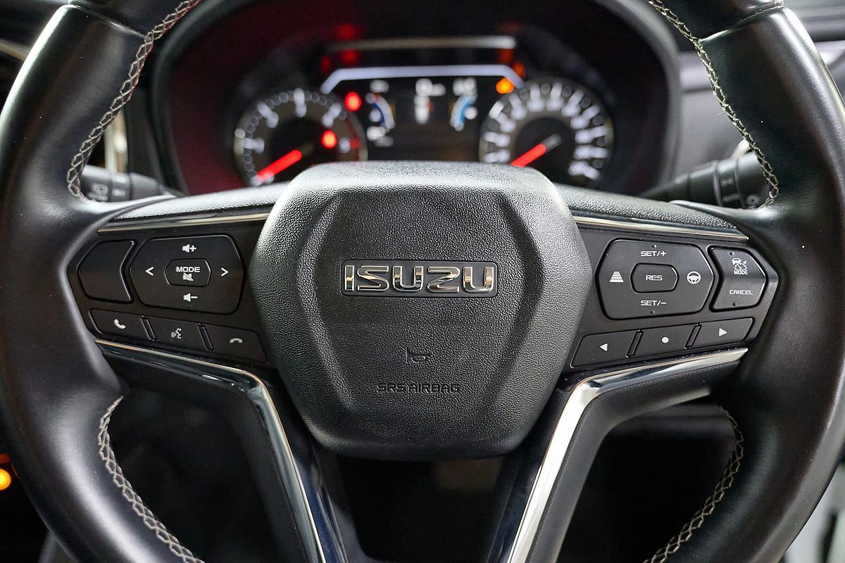 2023 Isuzu MU-X LS-T