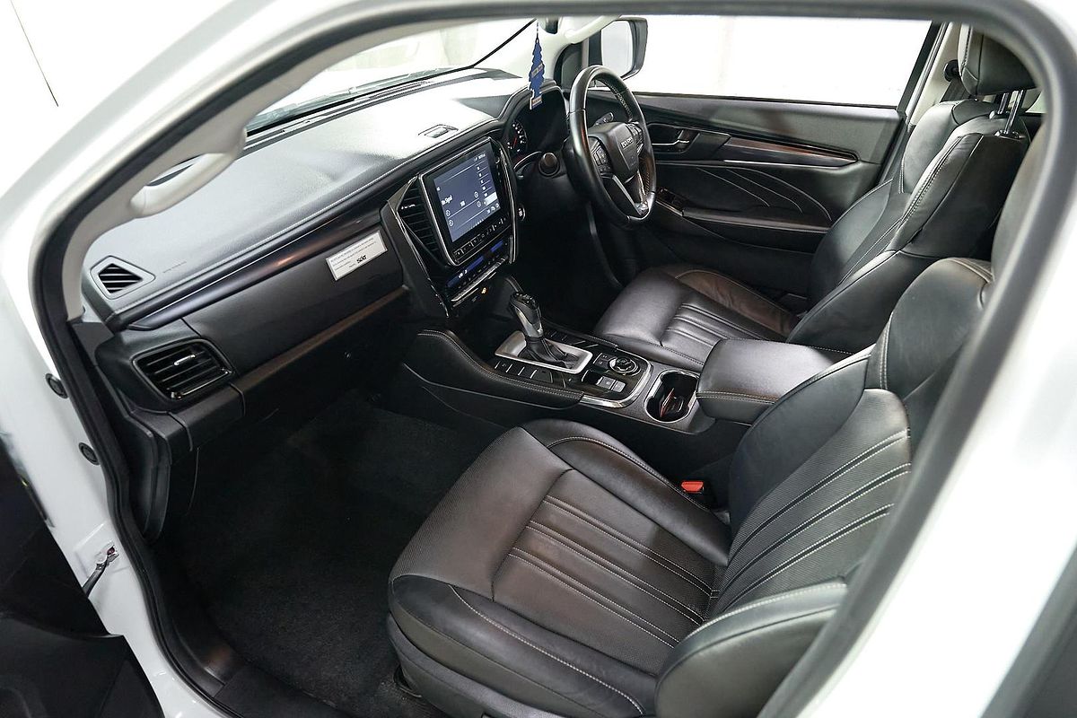 2023 Isuzu MU-X LS-T