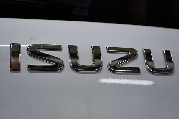 2023 Isuzu MU-X LS-T