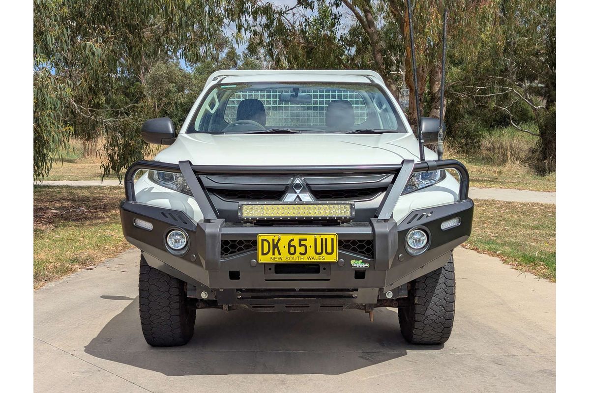 2019 Mitsubishi Triton GLX MR 4X4