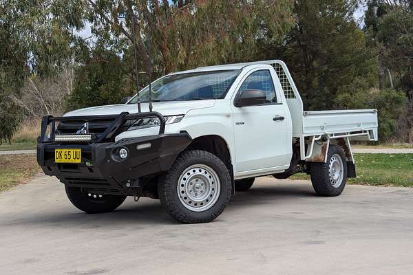 2019 Mitsubishi Triton GLX MR 4X4