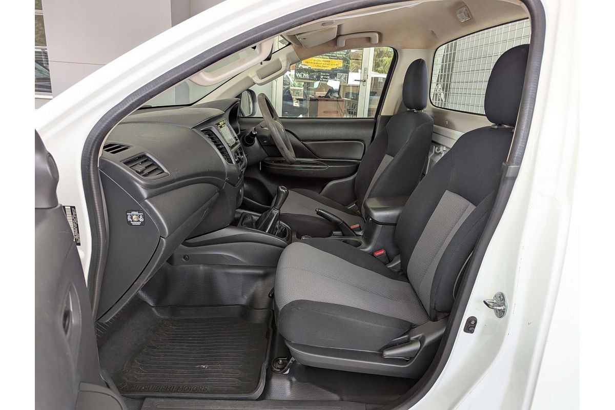 2019 Mitsubishi Triton GLX MR 4X4