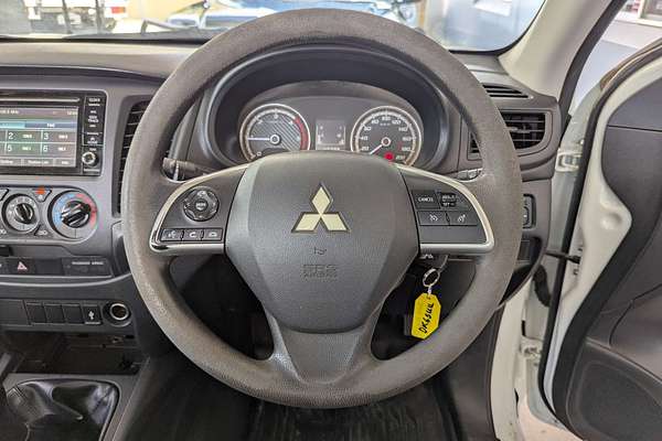 2019 Mitsubishi Triton GLX MR 4X4