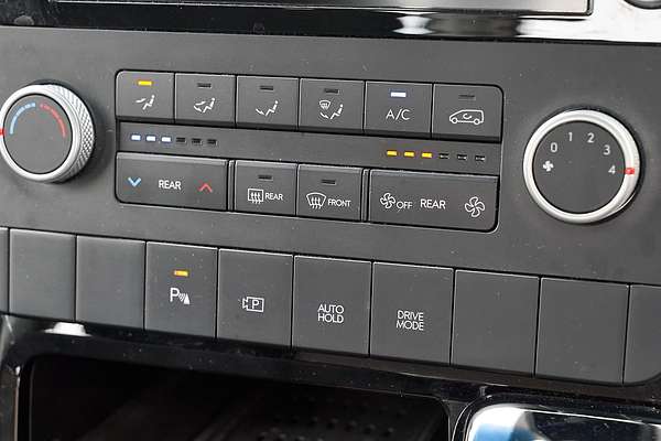 2021 Hyundai STARIA US4.V1
