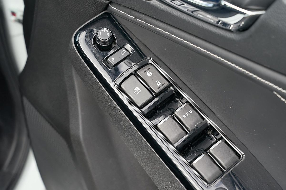2023 Isuzu MU-X LS-T