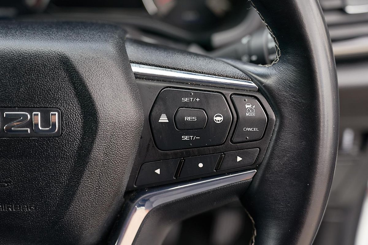 2023 Isuzu MU-X LS-T