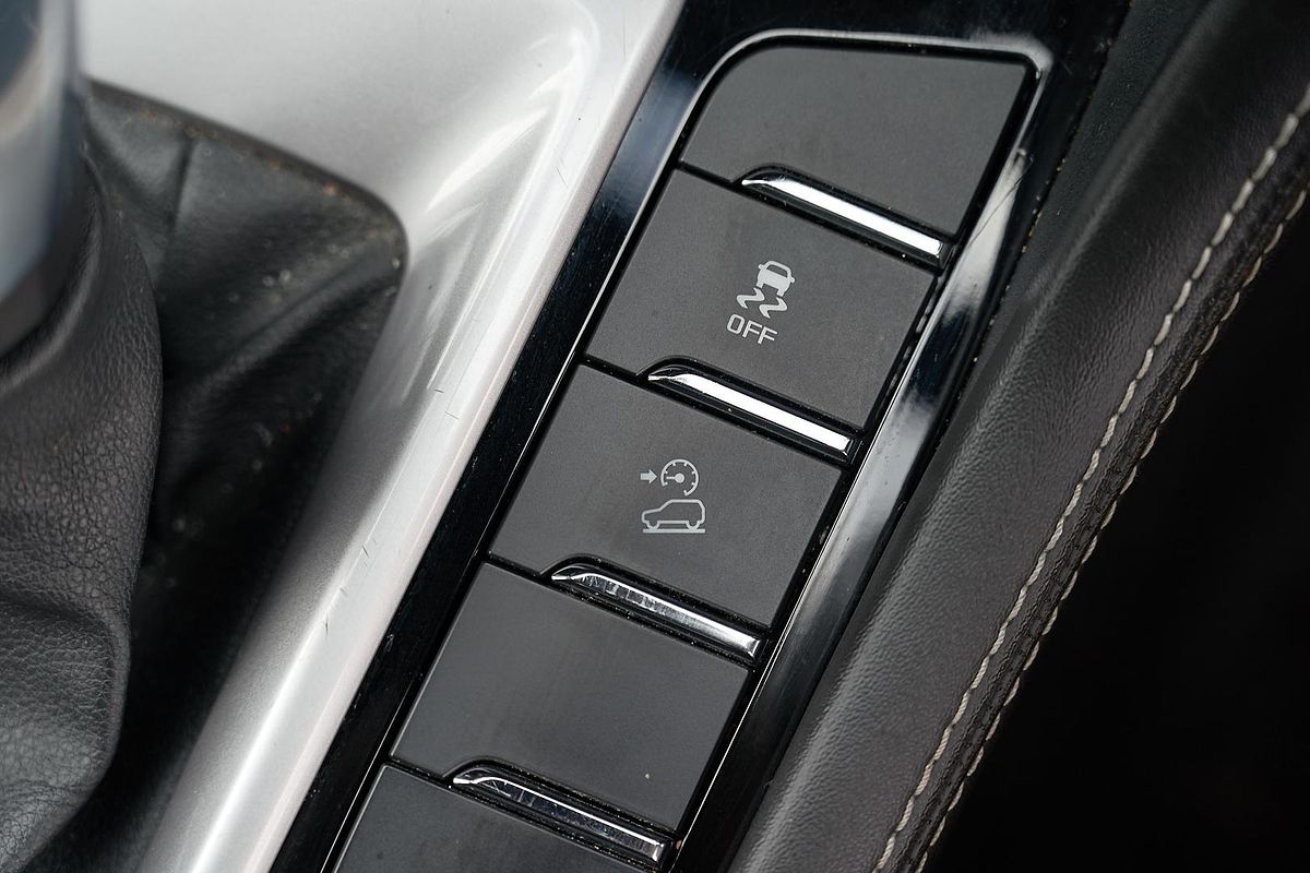 2023 Isuzu MU-X LS-T