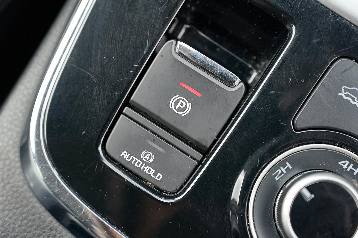 2023 Isuzu MU-X LS-T