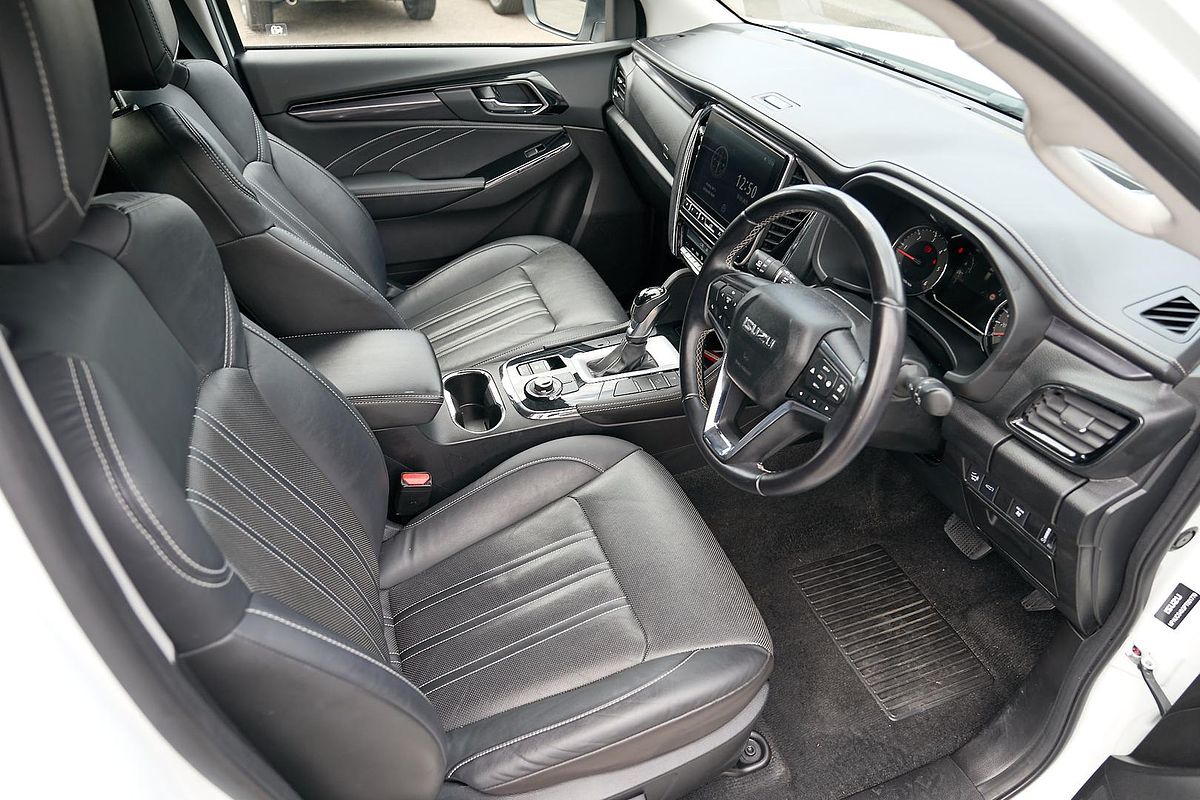 2023 Isuzu MU-X LS-T