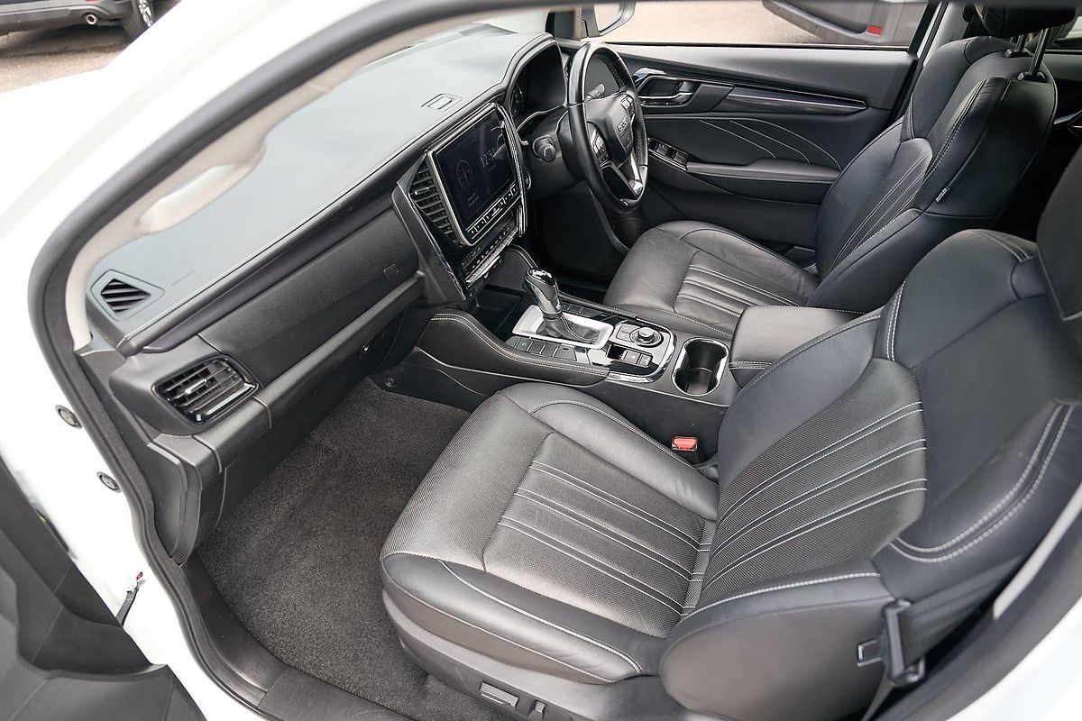 2023 Isuzu MU-X LS-T