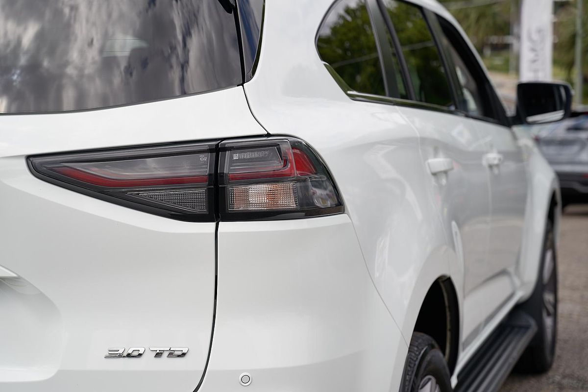 2023 Isuzu MU-X LS-T