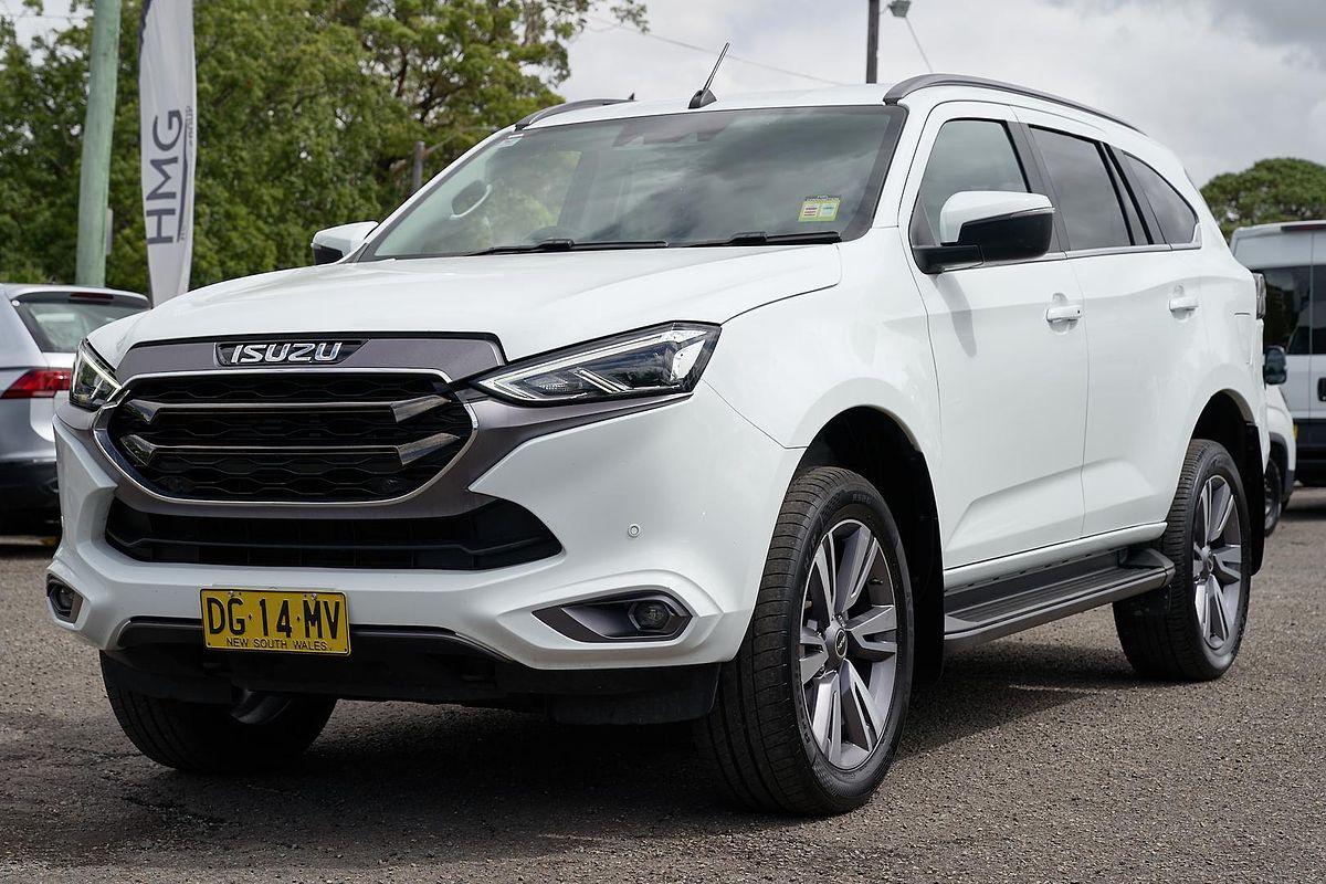 2023 Isuzu MU-X LS-T