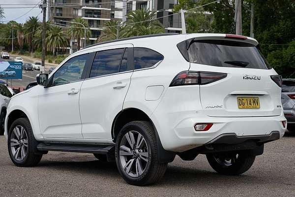2023 Isuzu MU-X LS-T