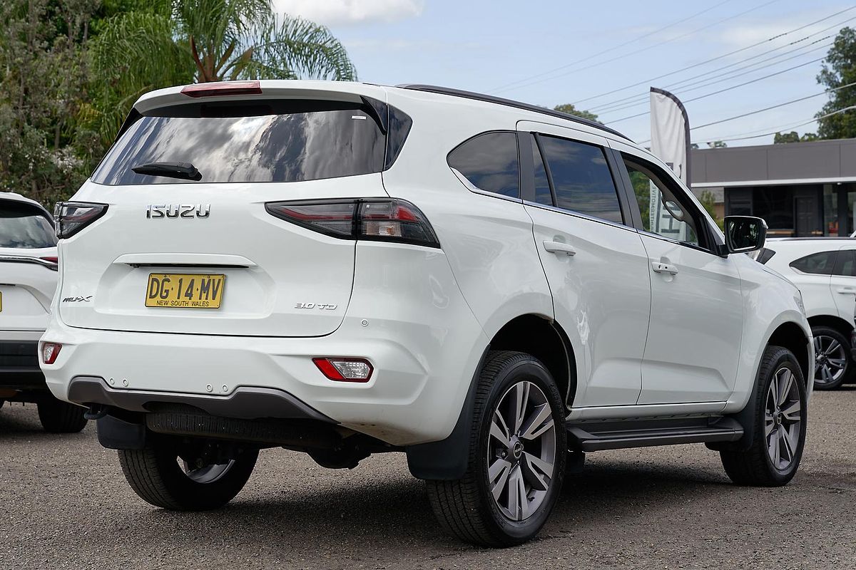 2023 Isuzu MU-X LS-T