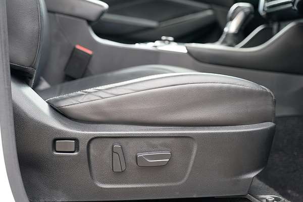 2023 Isuzu MU-X LS-T