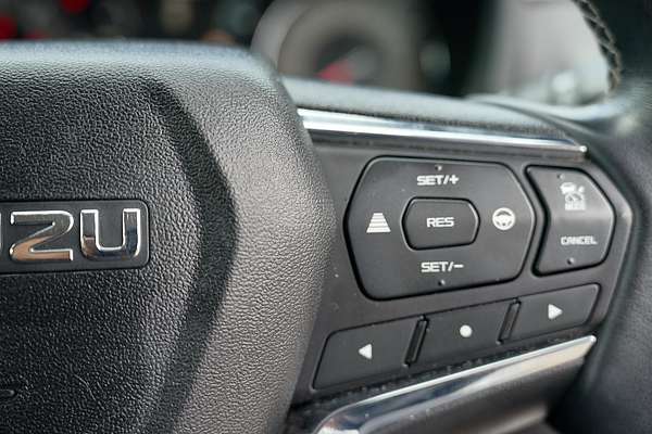2023 Isuzu MU-X LS-T