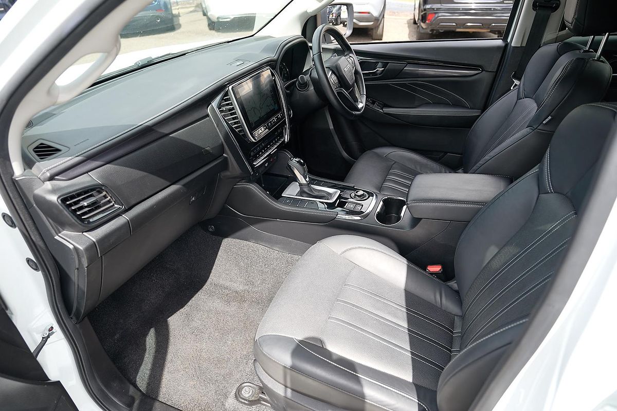 2023 Isuzu MU-X LS-T