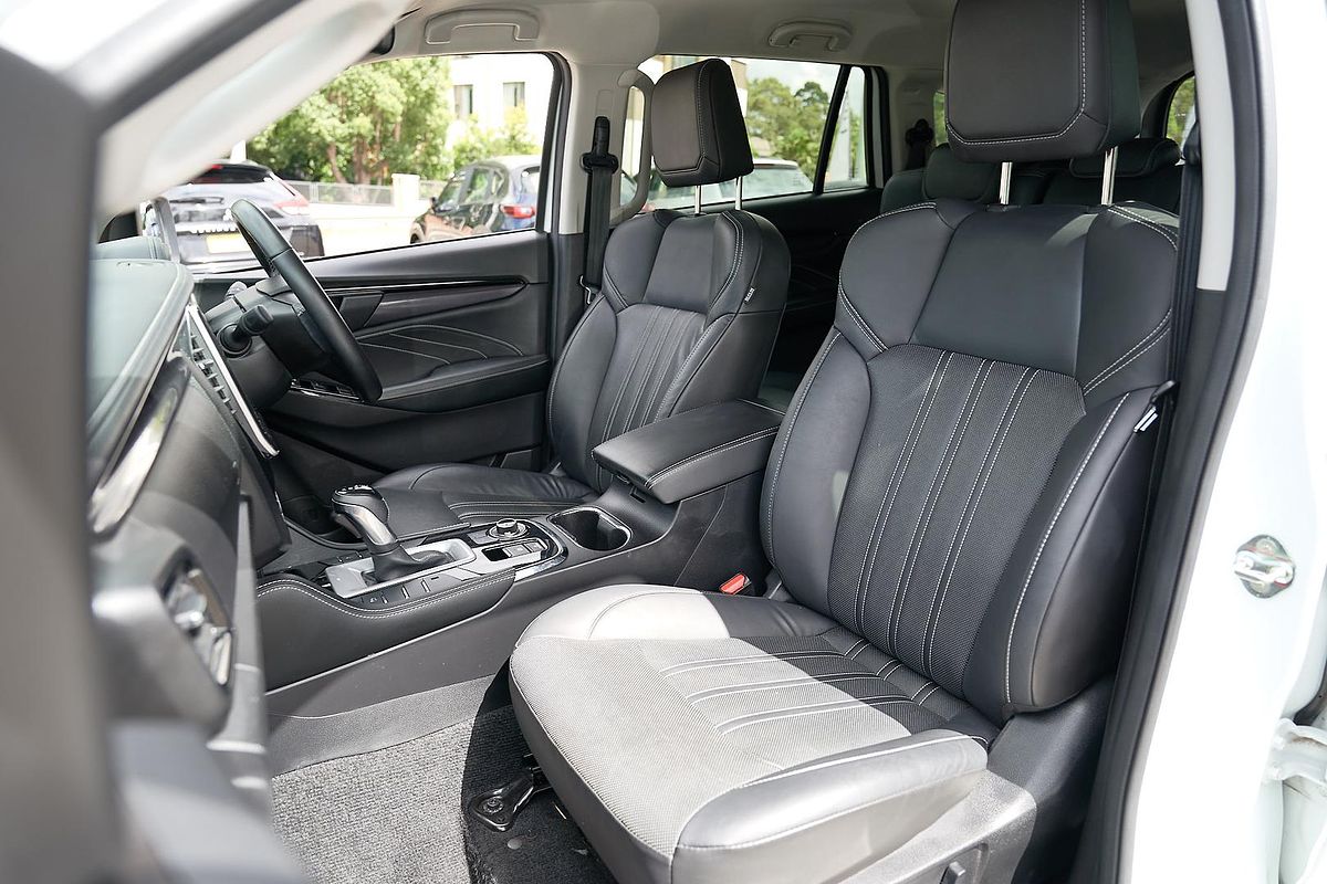 2023 Isuzu MU-X LS-T
