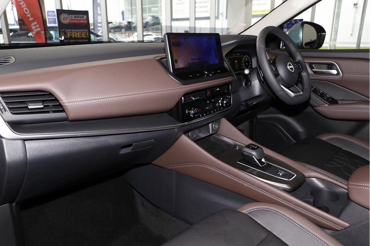 2025 Nissan QASHQAI Ti J12